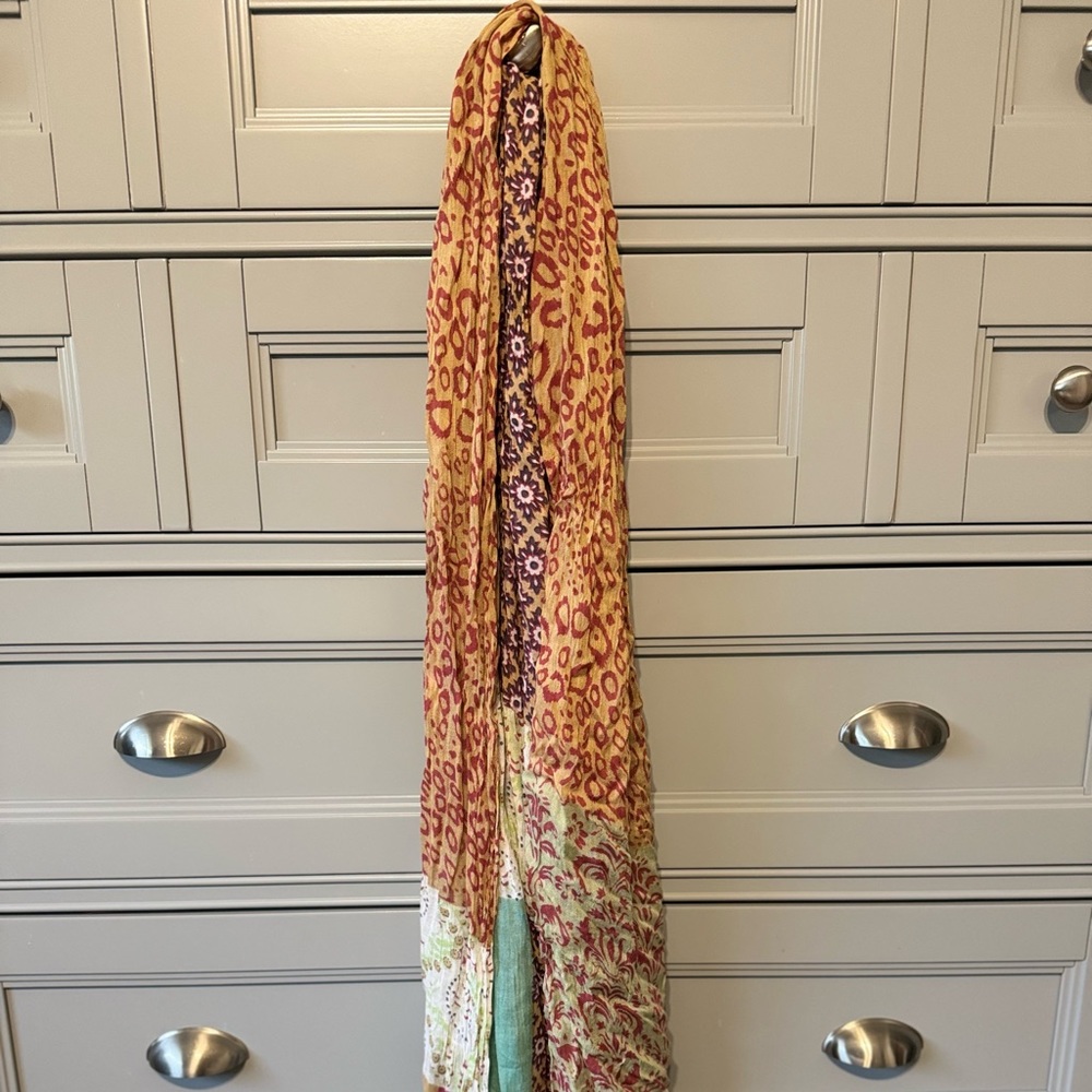 Colorful lightweight neck scarf